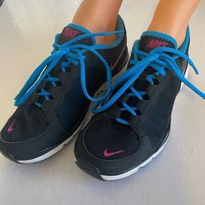 NIKE Women’s Flex Trainer 2 Size 8.5 US